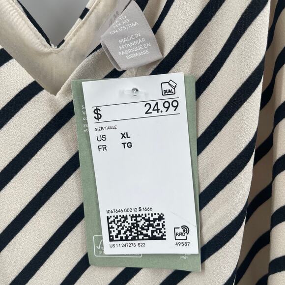 H&M Dress SZ Extra Large NWT Diagonal Stripe Midi Stretch Recycled V-Neck Black - Picture 4 of 16